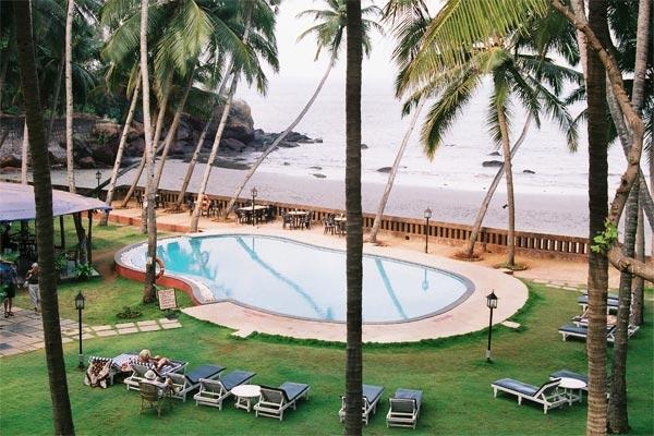 prainha-resort-dona-paula-panjim-goa-outside-view-1591706252